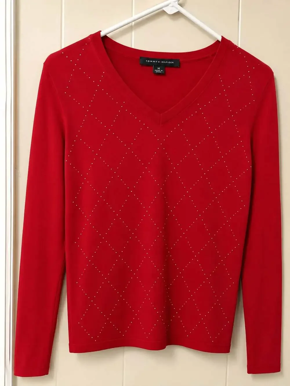 Tommy Hilfiger Women's Red Gold Studded Argyle V-Neck Long Sleeve Cotton Sweater
